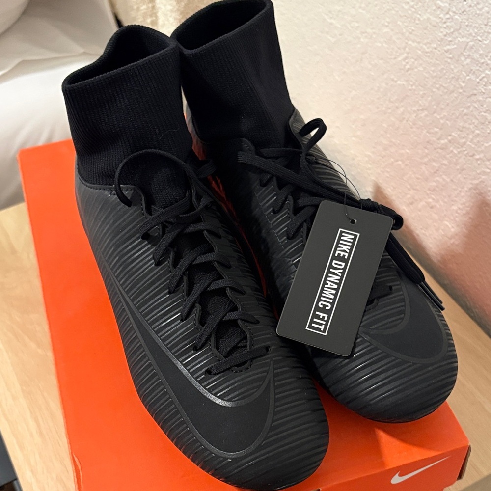 Nike Dynamic Fit Black Athletic Shoes